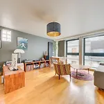 Apartment On Butte Aux Cailles